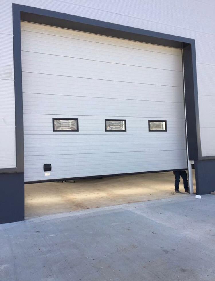 Otomatik Seksiyonel Fabrika Kapıları